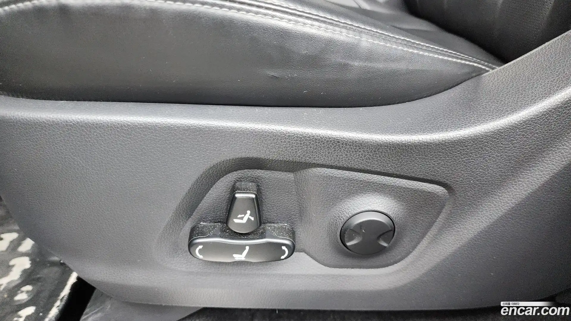 Rexton KG Mobility 2025.0-OPTION-044