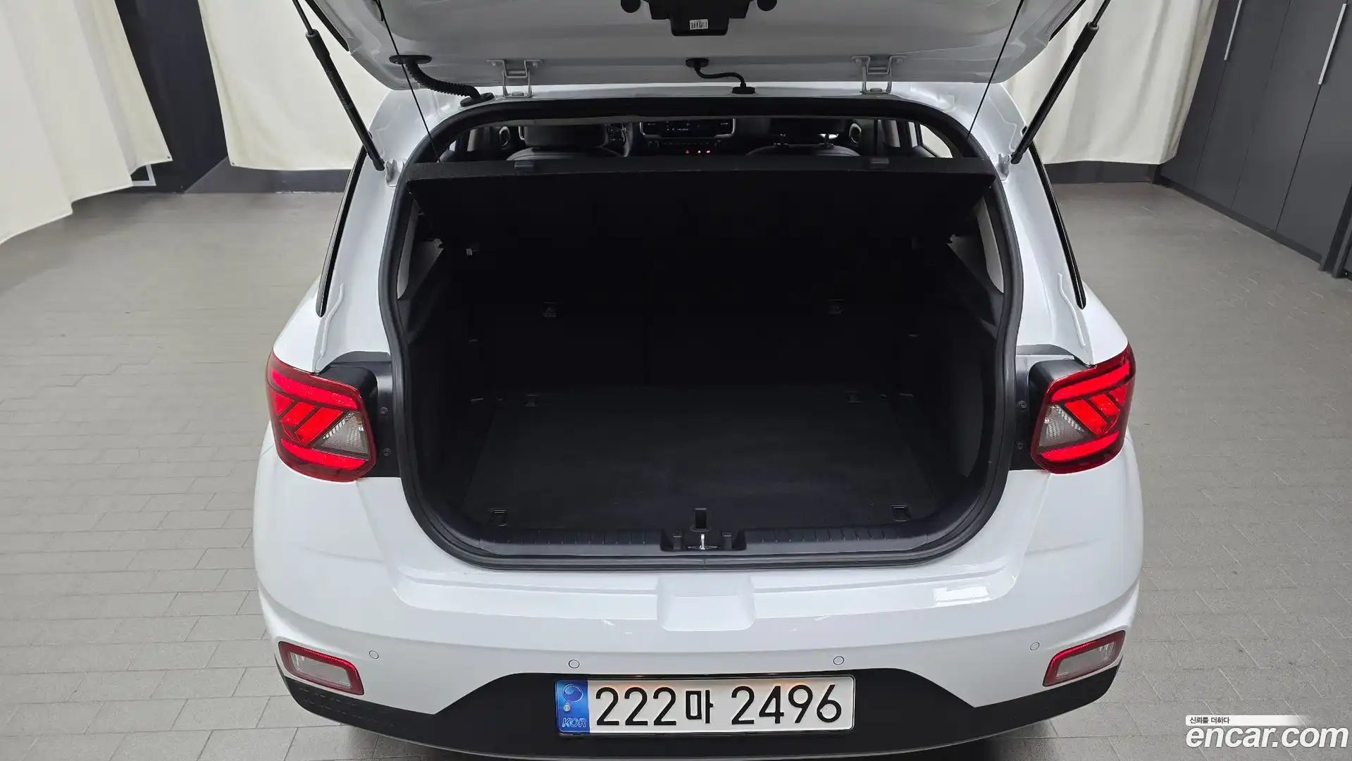 Venue Hyundai 2023.0-OPTION-024