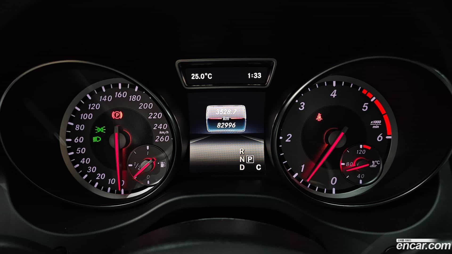 CLA-Class Mercedes-Benz 2016.5-INNER-008