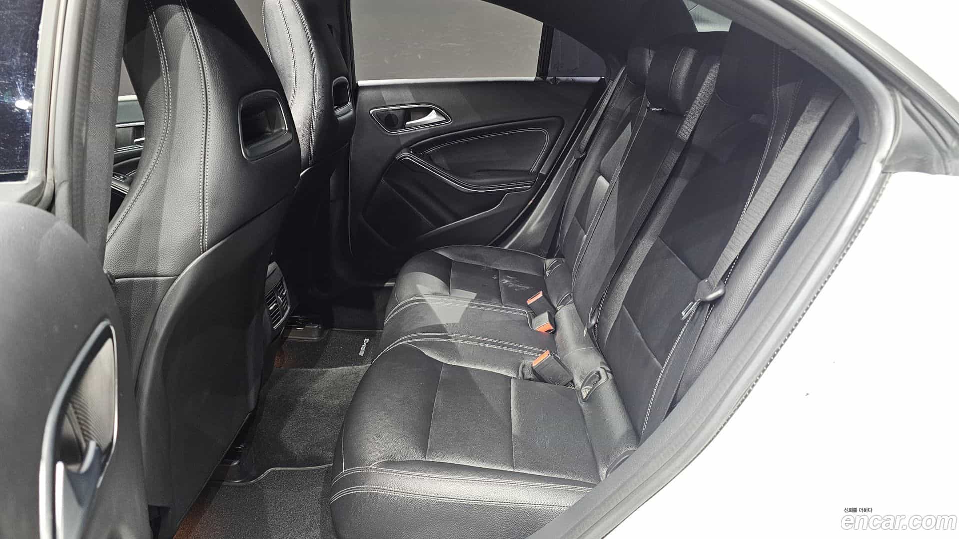 CLA-Class Mercedes-Benz 2016.5-OPTION-016