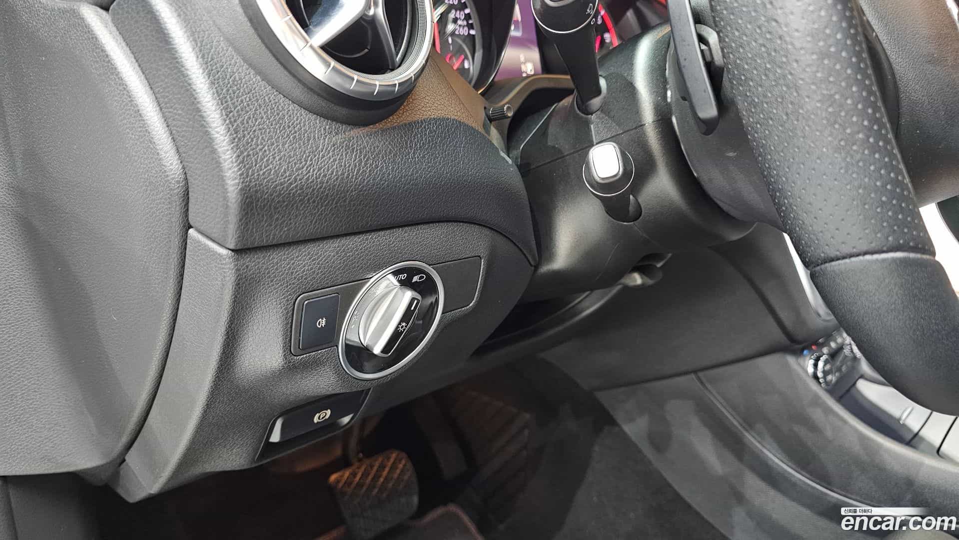 CLA-Class Mercedes-Benz 2016.5-OPTION-020