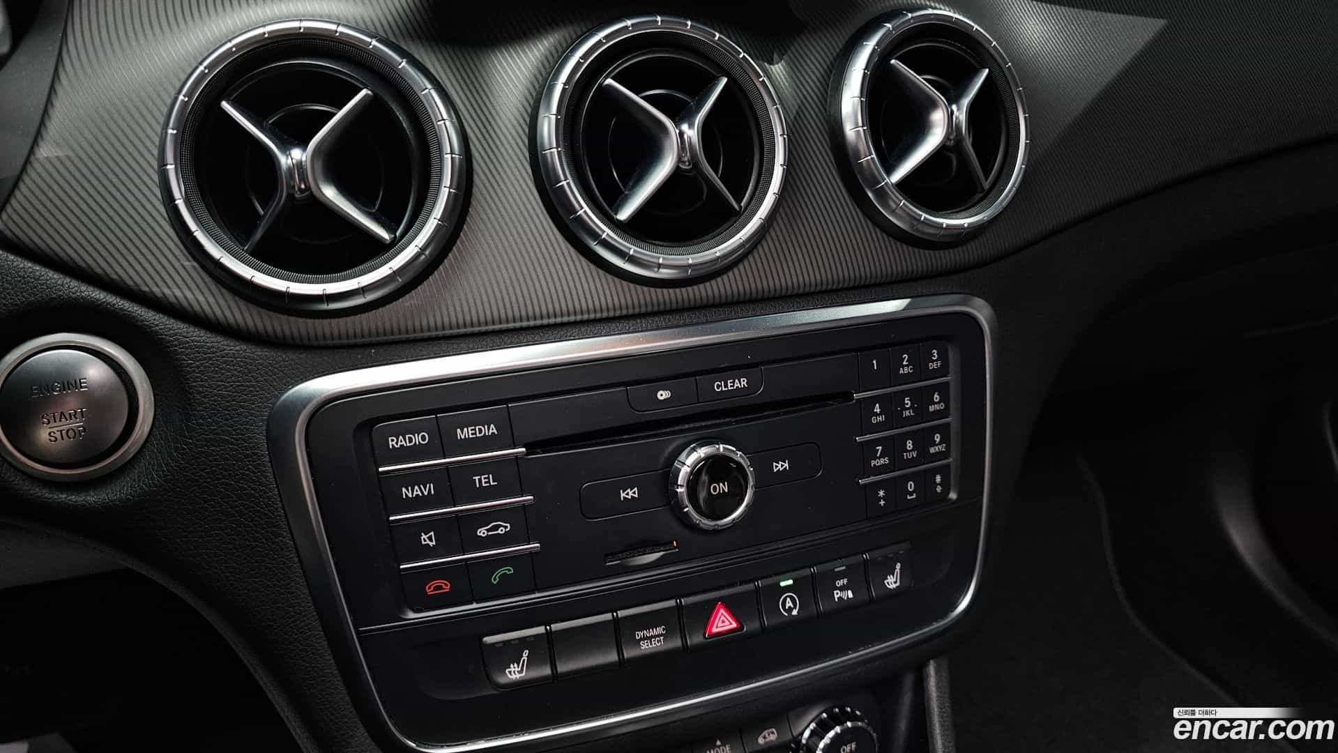 CLA-Class Mercedes-Benz 2016.5-OPTION-022