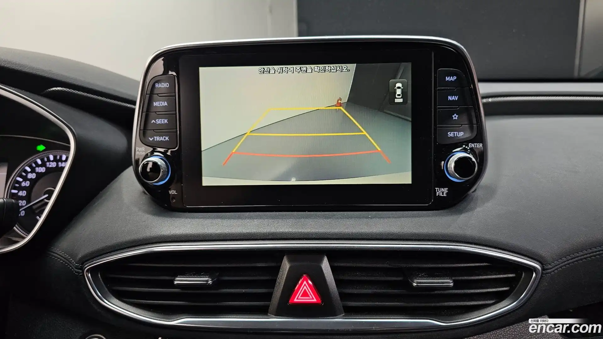 Santafe Hyundai 2019.6-OPTION-019