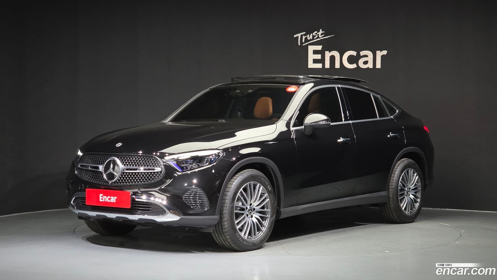 Main__Slider__Photo:GLC-Class Mercedes-Benz 2026.6-0