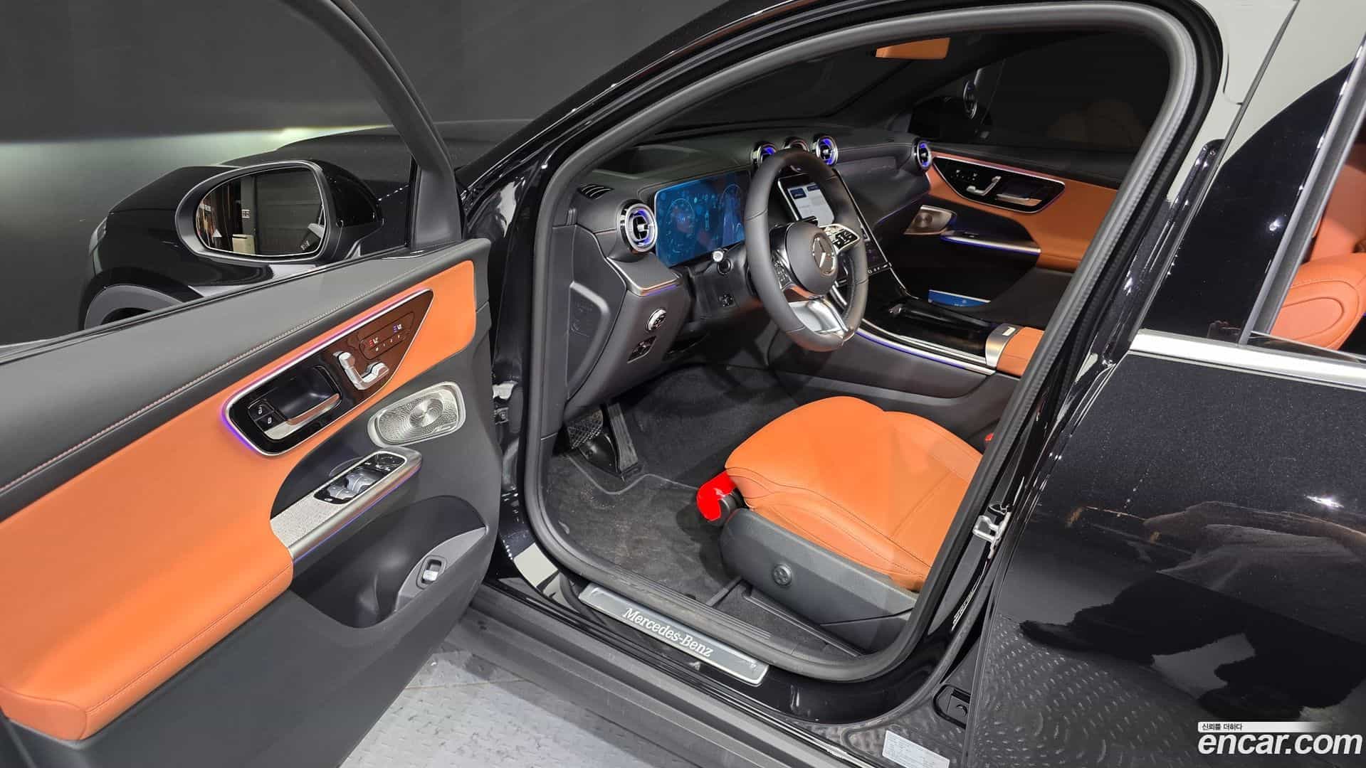 GLC-Class Mercedes-Benz 2026.6-INNER-010