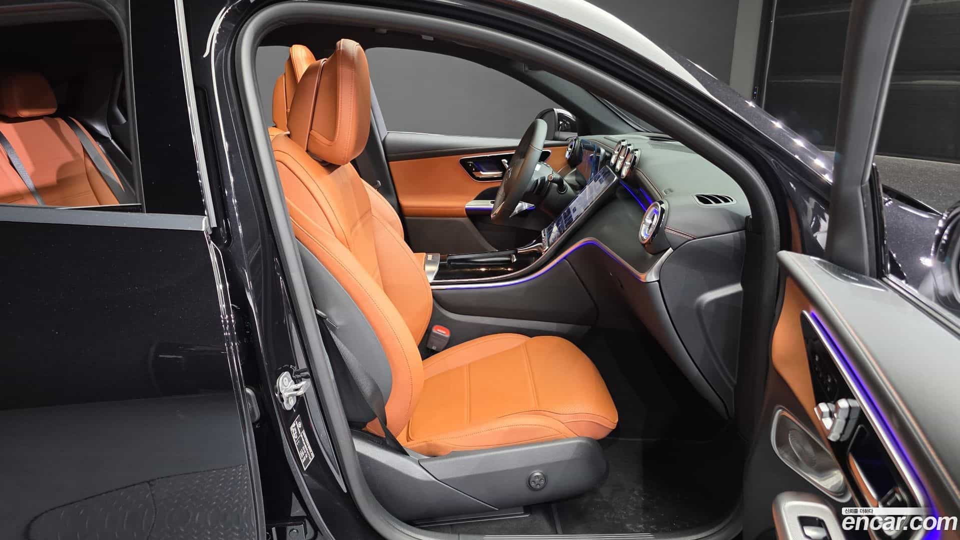 GLC-Class Mercedes-Benz 2026.6-OPTION-015