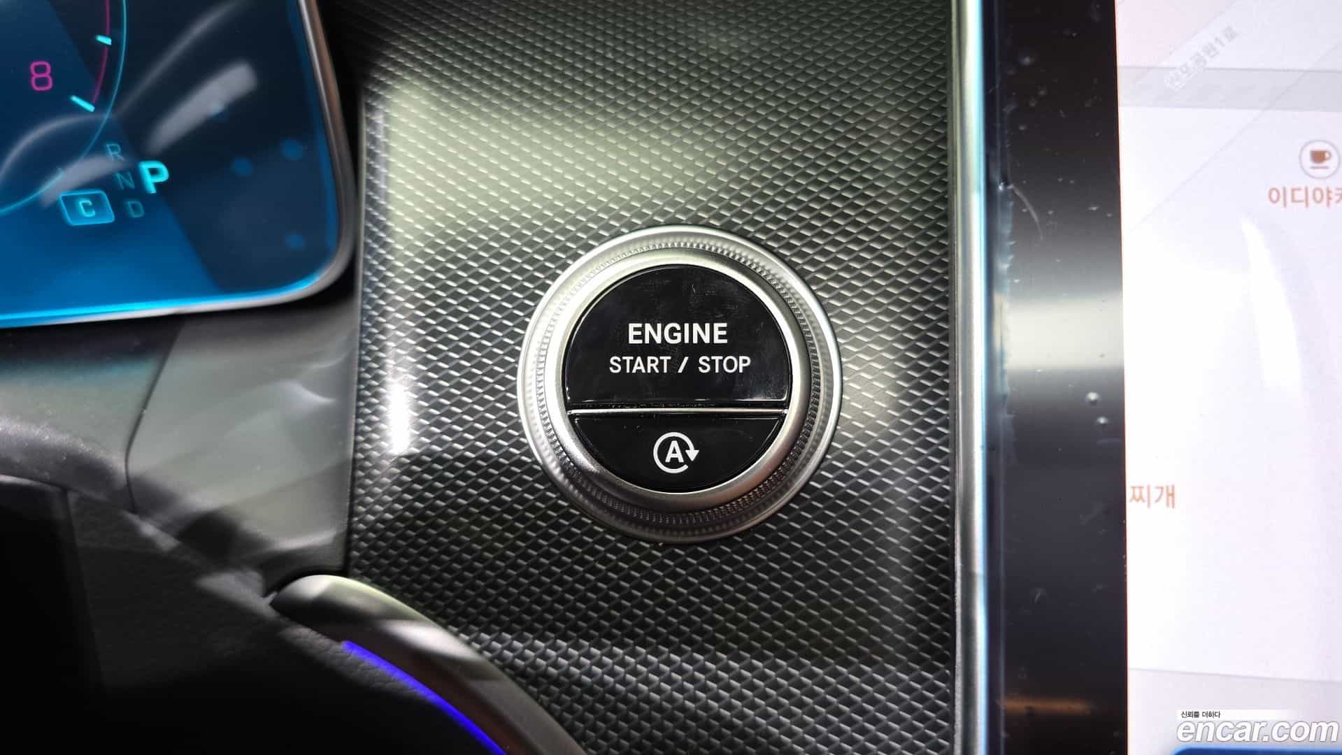 GLC-Class Mercedes-Benz 2026.6-OPTION-021