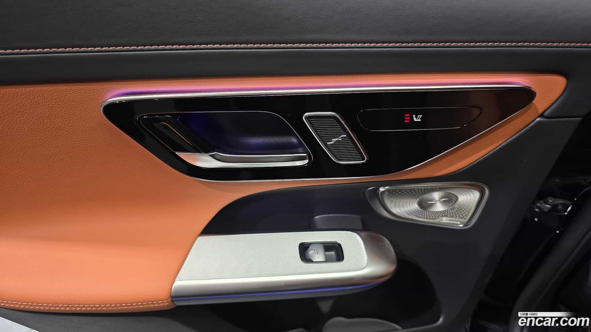 GLC-Class Mercedes-Benz 2026.6-INNER-035