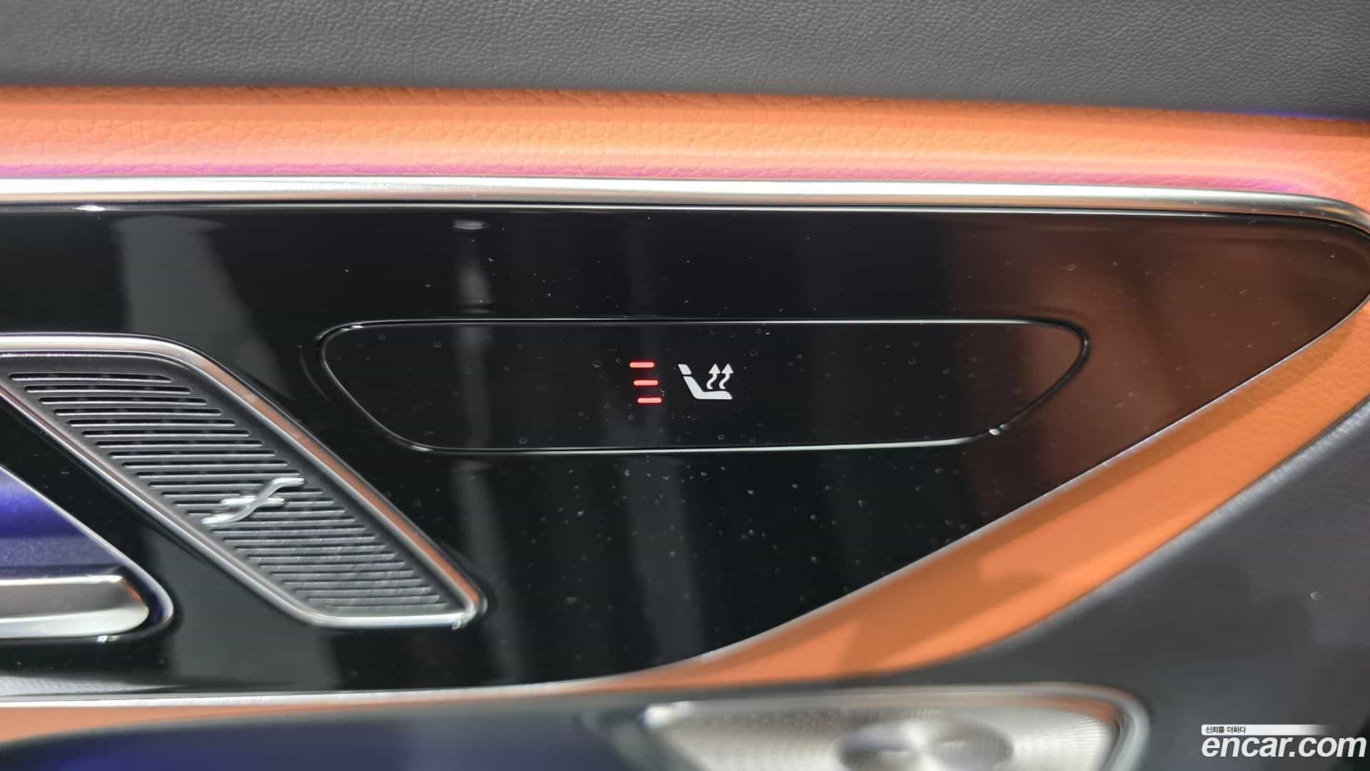GLC-Class Mercedes-Benz 2026.6-OPTION-042