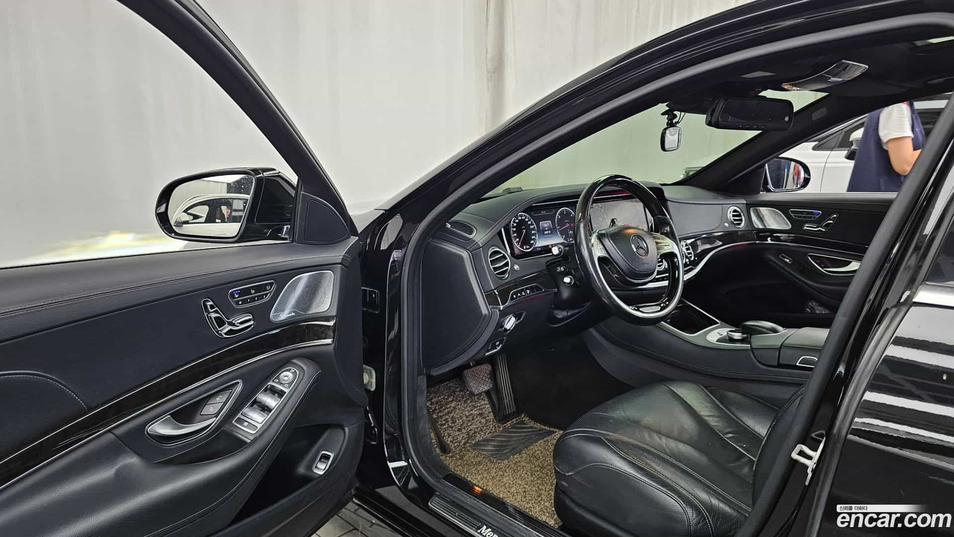 S-Class Mercedes-Benz 2015.2-INNER-010