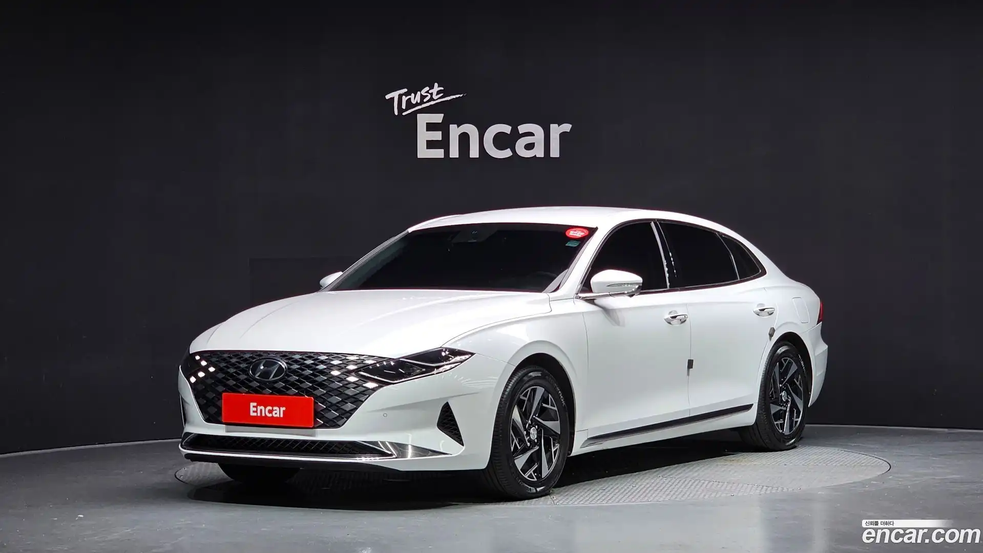 Grandeur Hyundai 2022.5-OUTER-001