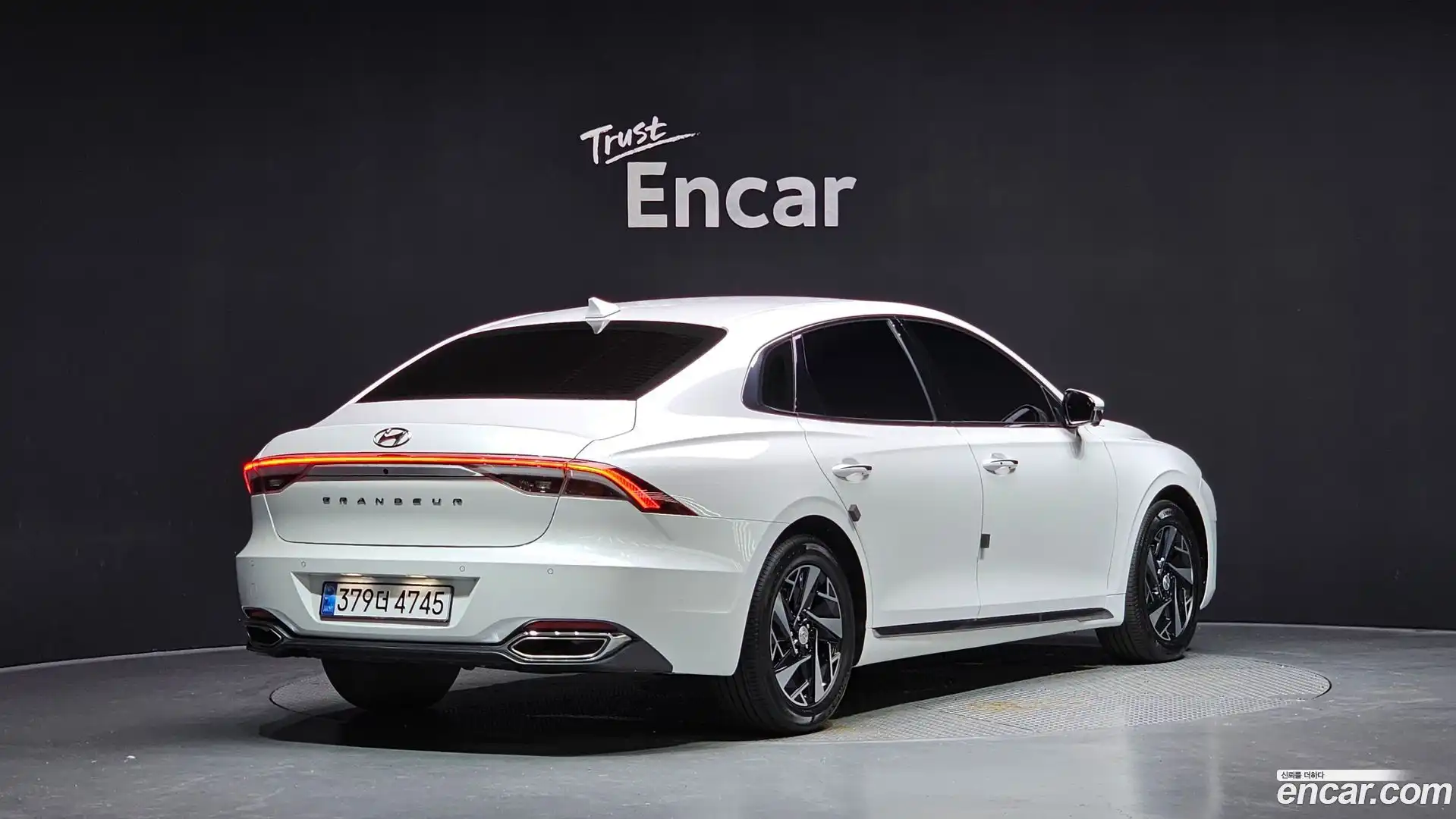 Grandeur Hyundai 2022.5-OUTER-002