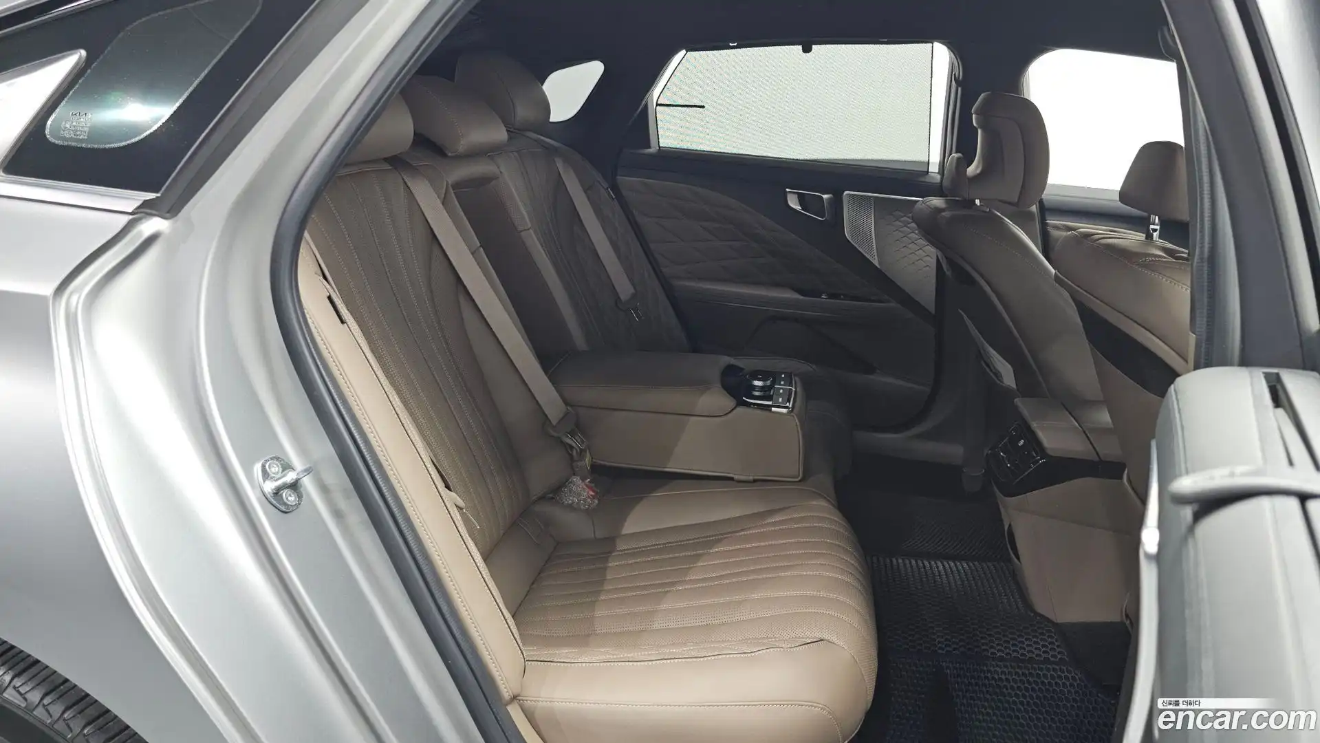 K8 Kia 2023.11-INNER-036