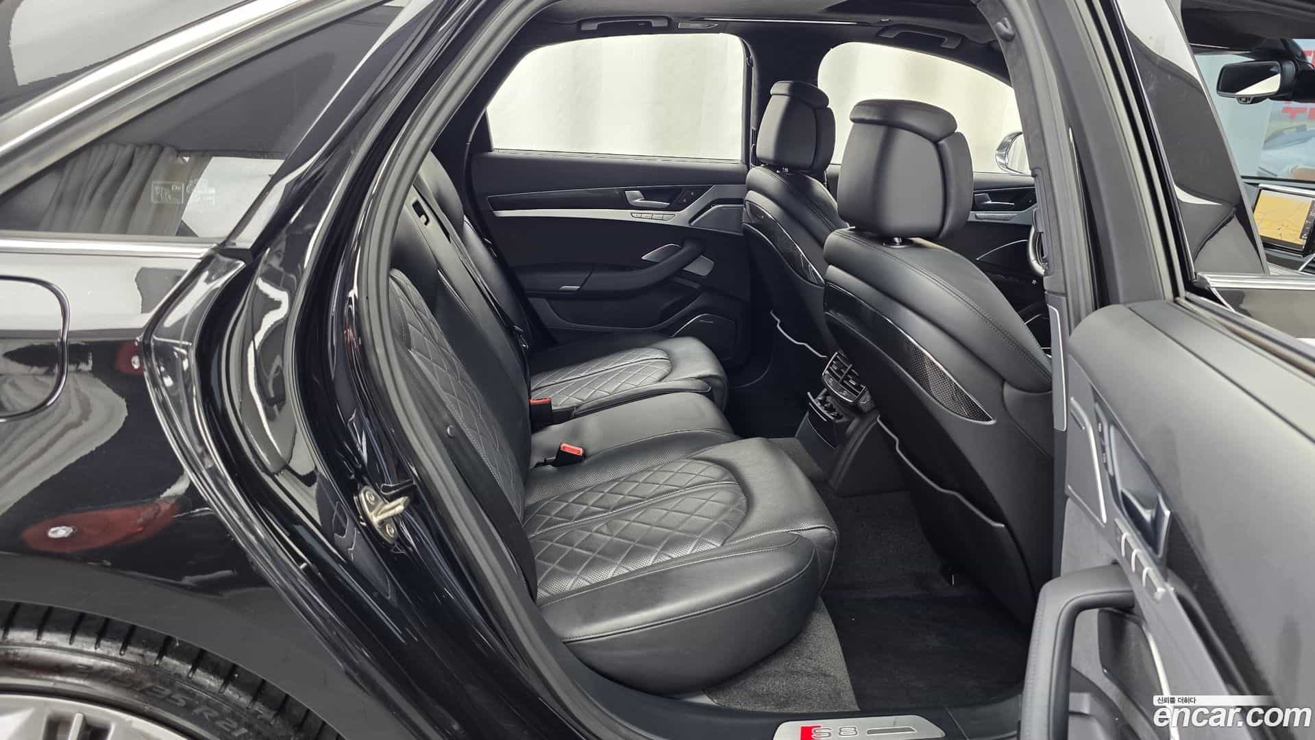 S8 Audi 2014.1-OPTION-016