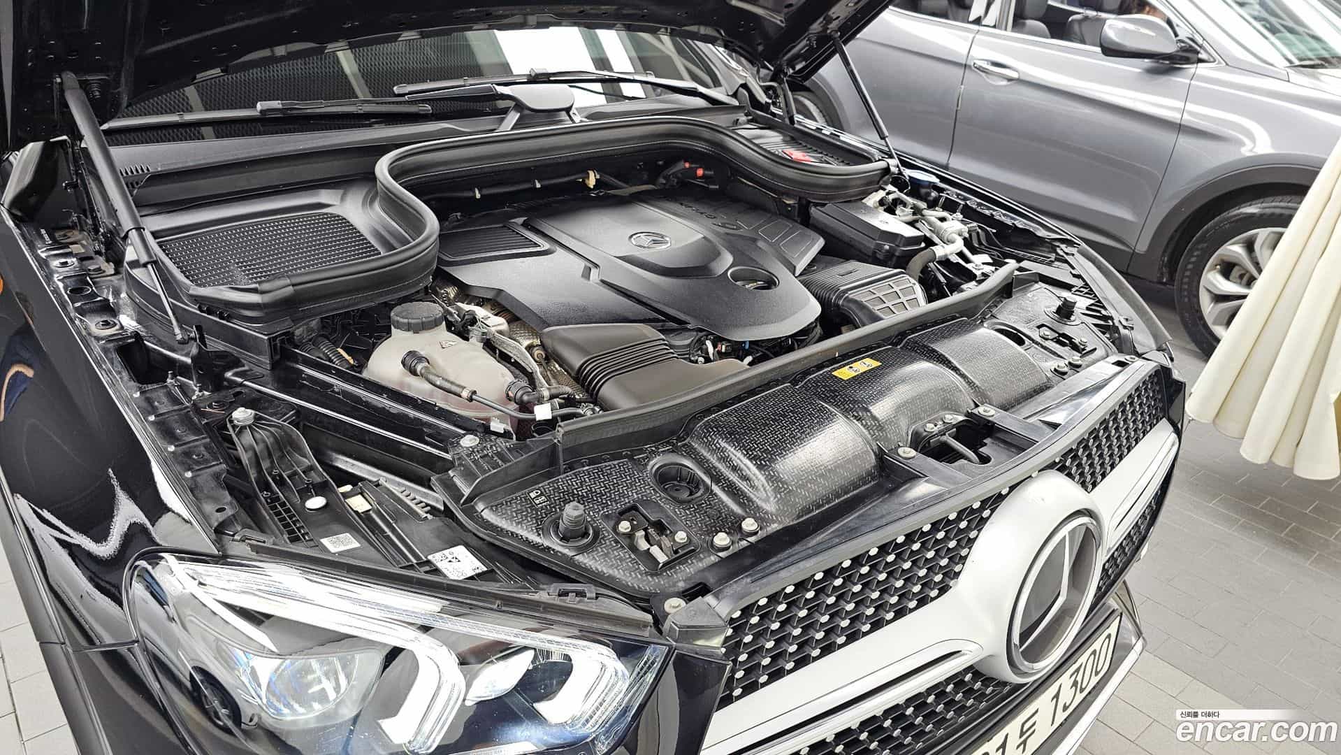 GLE-Class Mercedes-Benz 2021.11-OUTER-006