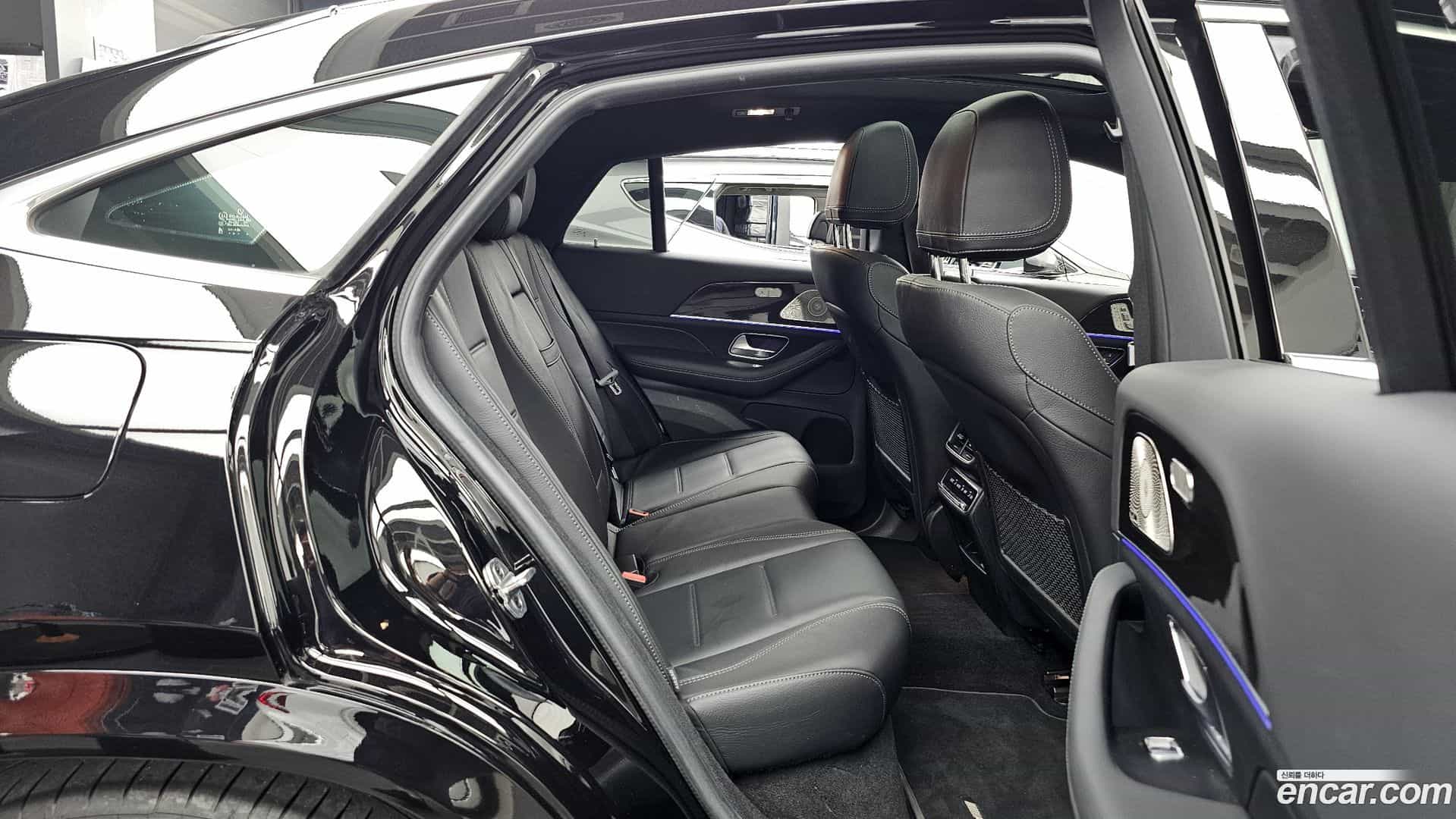 GLE-Class Mercedes-Benz 2021.11-OPTION-016