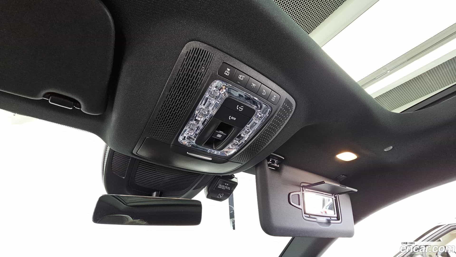GLE-Class Mercedes-Benz 2021.11-OPTION-042