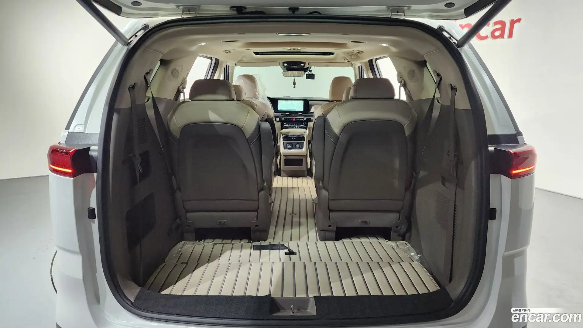 Canival Kia 2023.6-OPTION-024