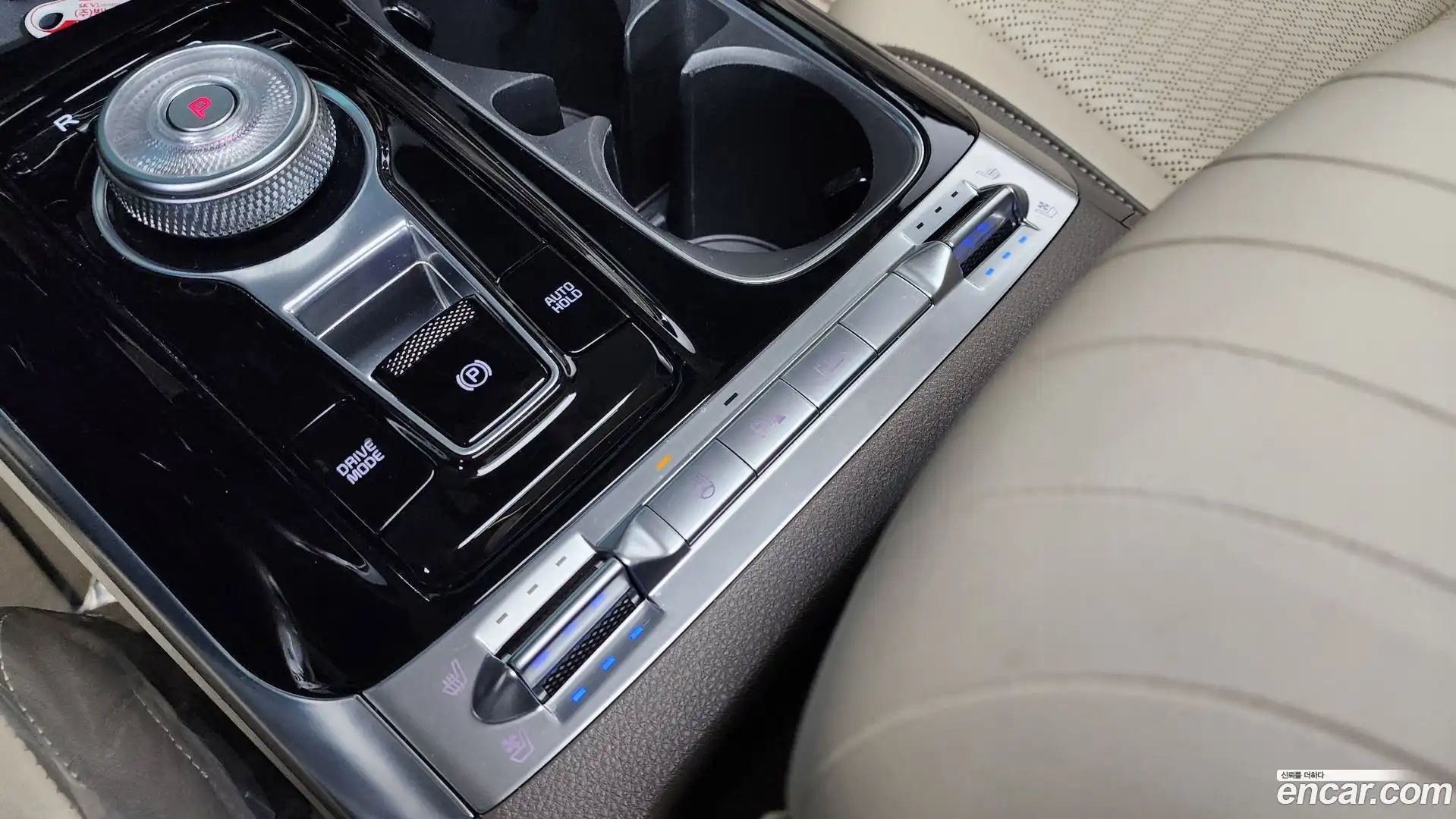 Canival Kia 2023.6-OPTION-049