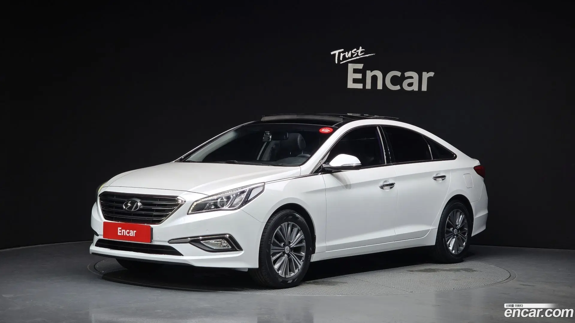 Main__Slider__Photo:Sonata Hyundai 2015.8-0