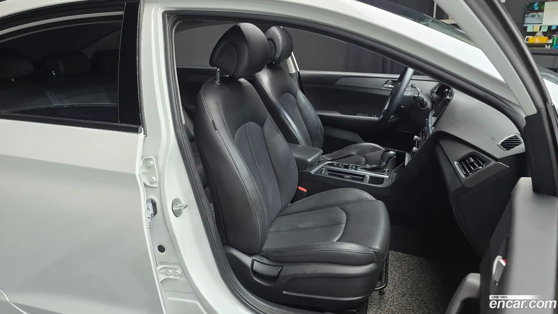 Sonata Hyundai 2015.8-OPTION-042
