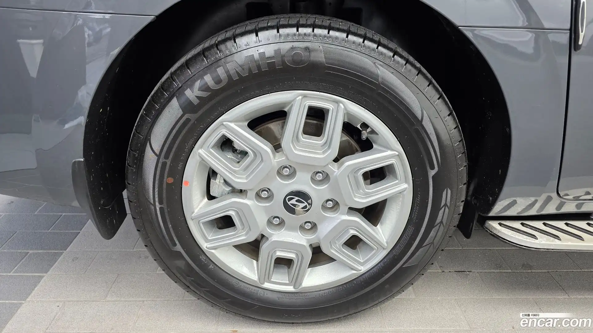 Staria Hyundai 2025.8-OUTER-005