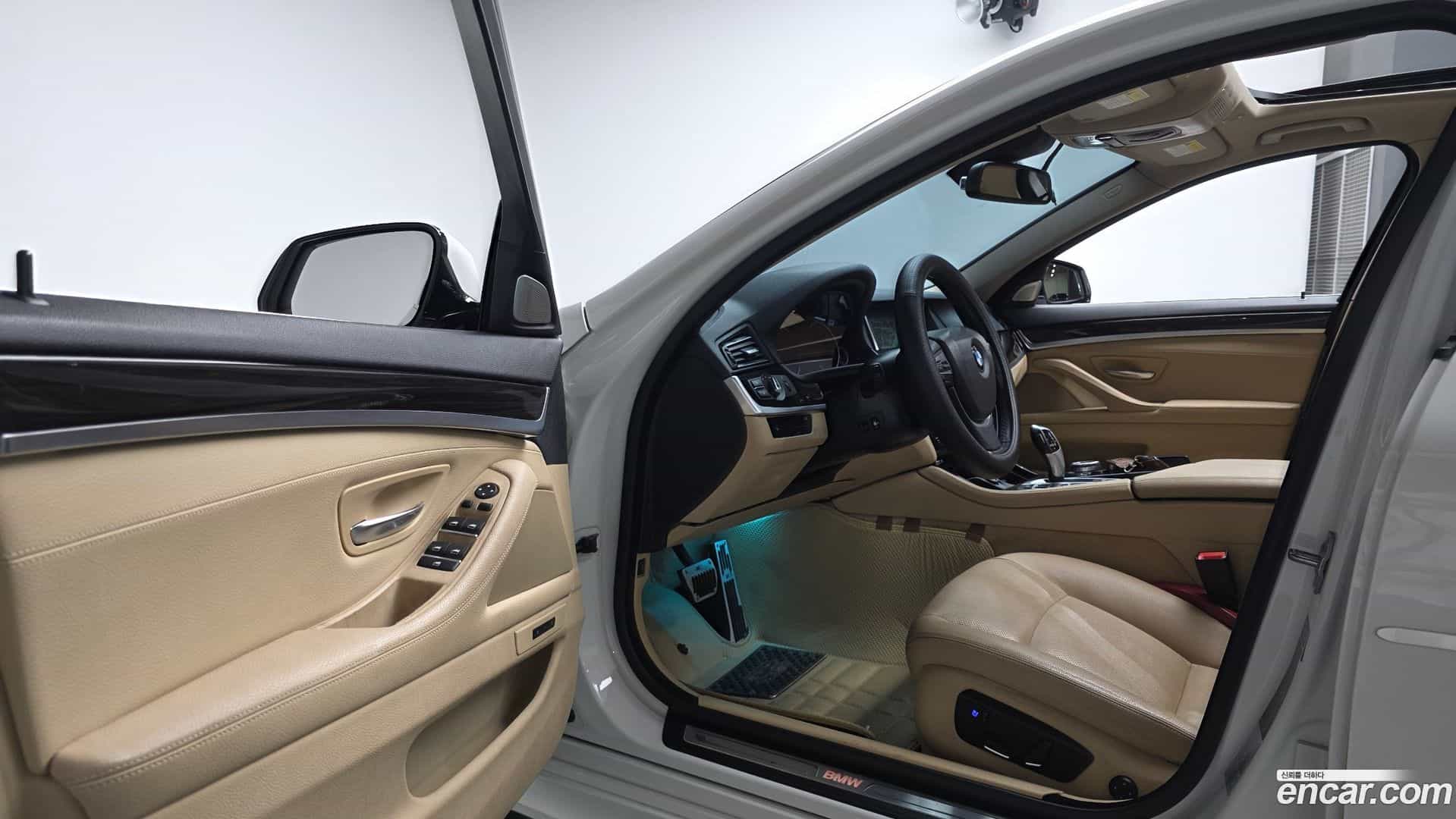 5-Series BMW 2014.5-INNER-010