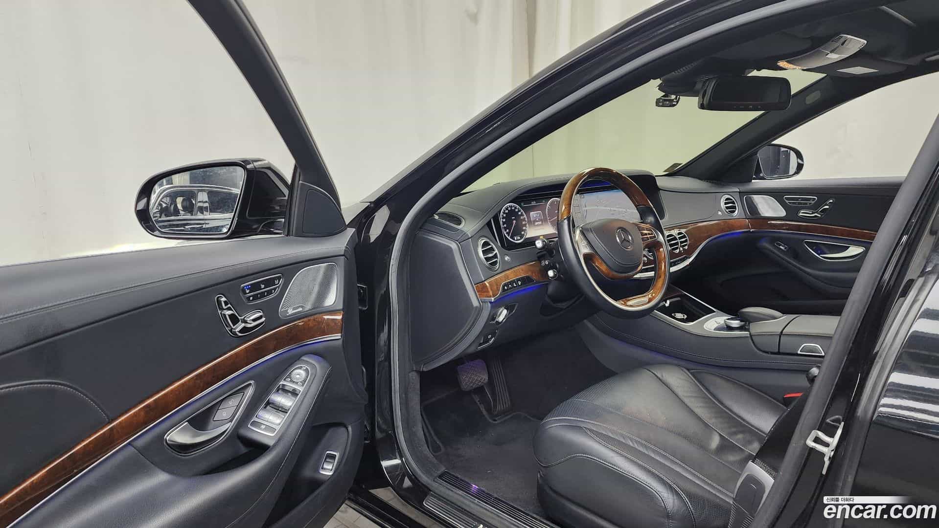 S-Class Mercedes-Benz 2014.1-INNER-010