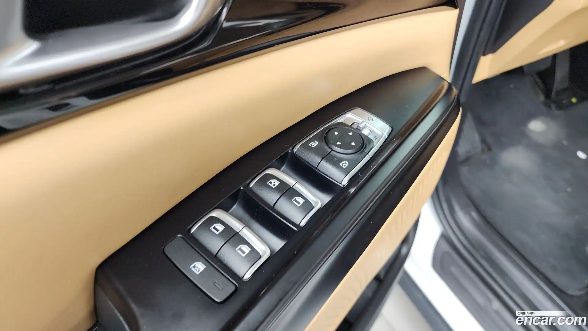 Canival Kia 2022.3-OPTION-040