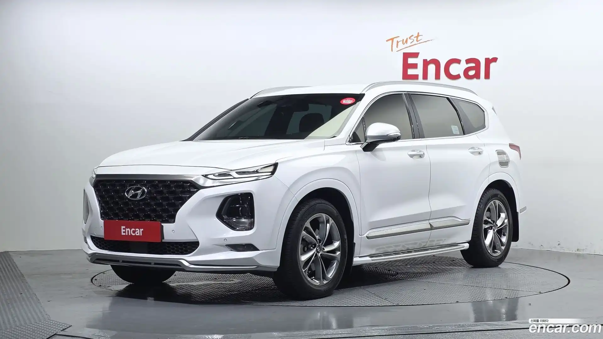 Santafe Hyundai 2018.6-OUTER-001