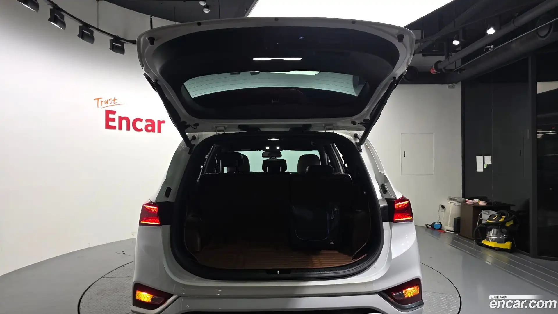Santafe Hyundai 2018.6-OPTION-049
