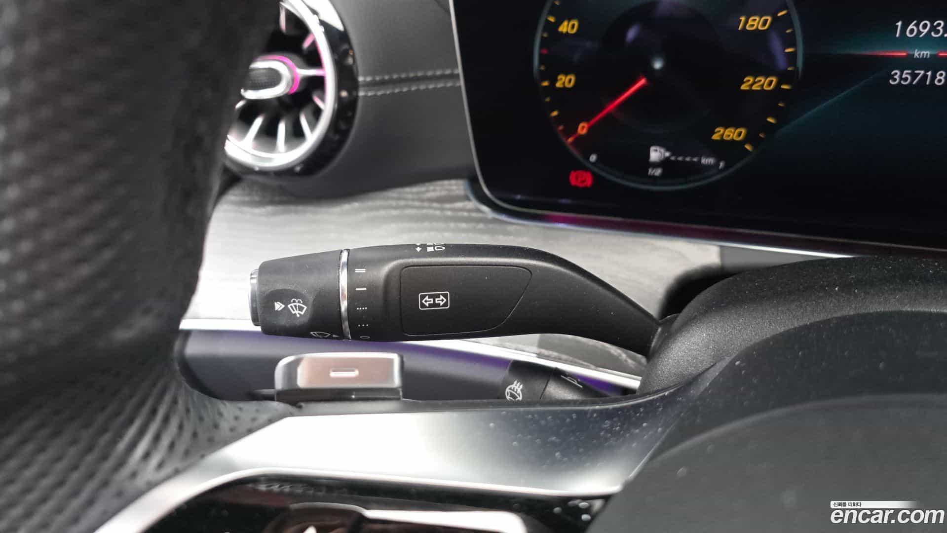 CLS-Class Mercedes-Benz 2022.5-OPTION-040