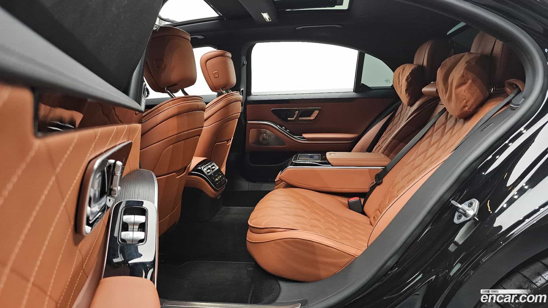 S-Class Mercedes-Benz 2022.5-OPTION-015