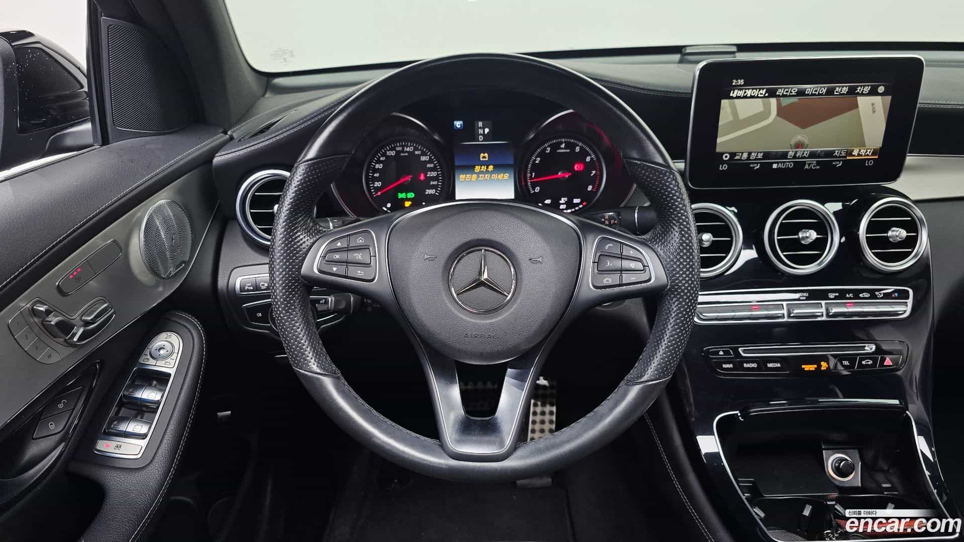 GLC-Class Mercedes-Benz 2019.4-OPTION-018