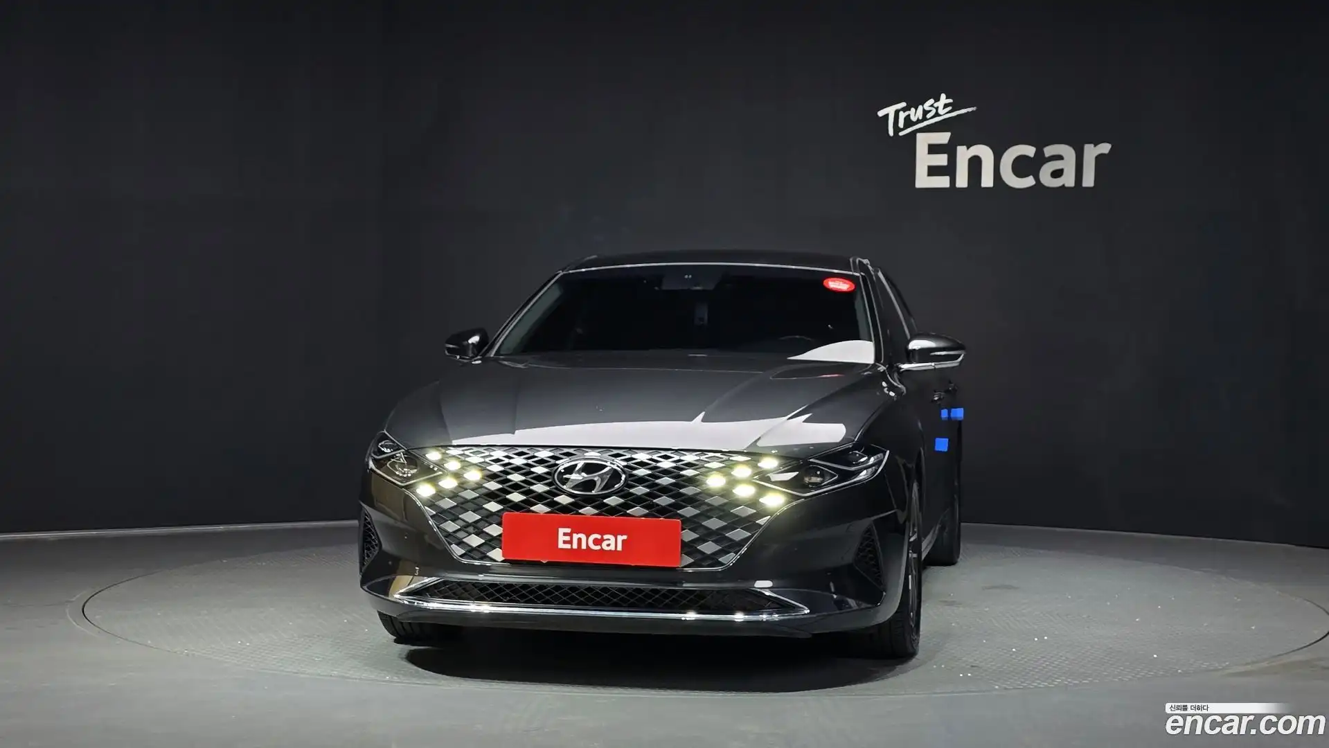 Grandeur Hyundai 2020.1-OUTER-003