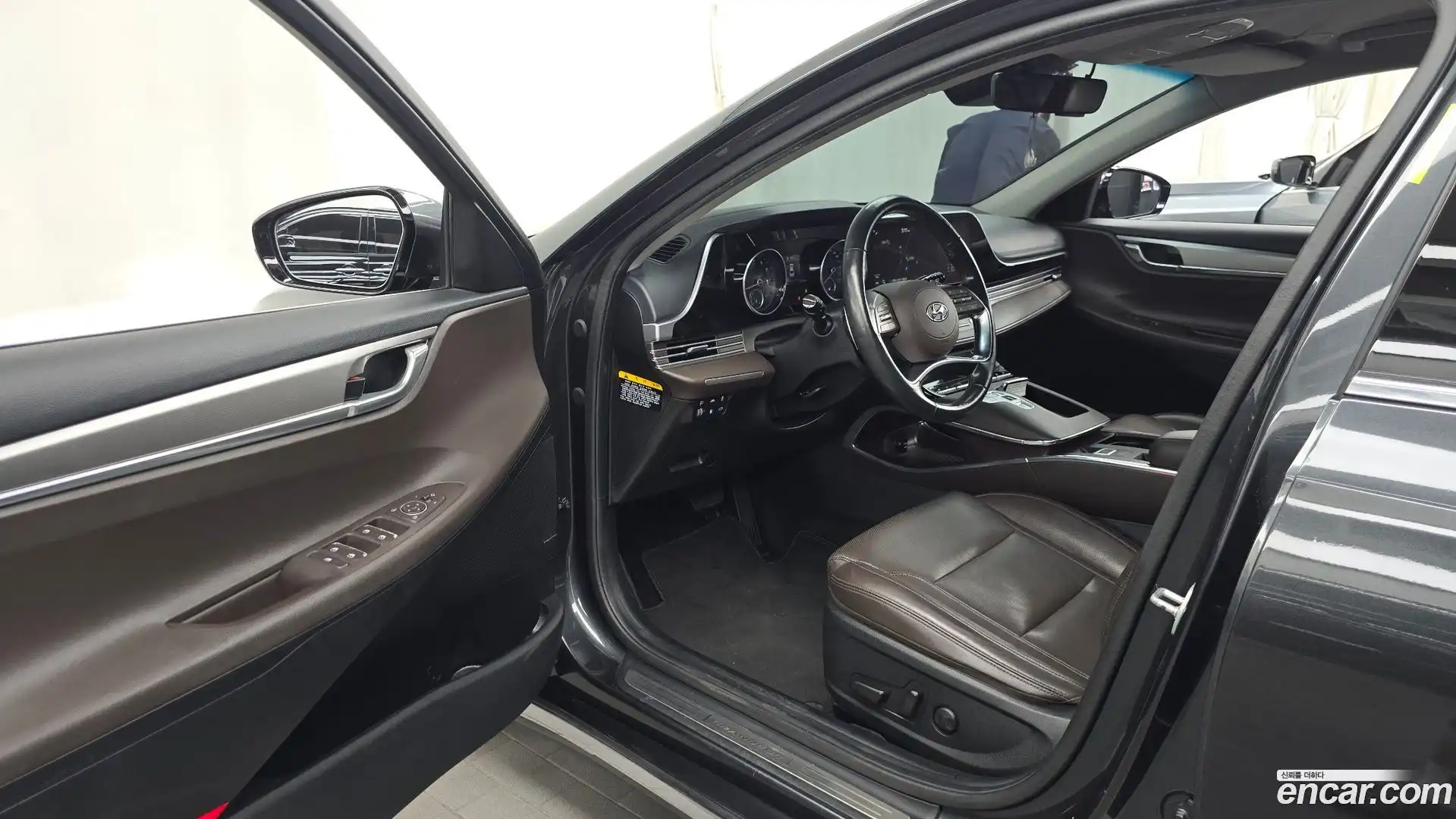 Grandeur Hyundai 2020.1-INNER-010