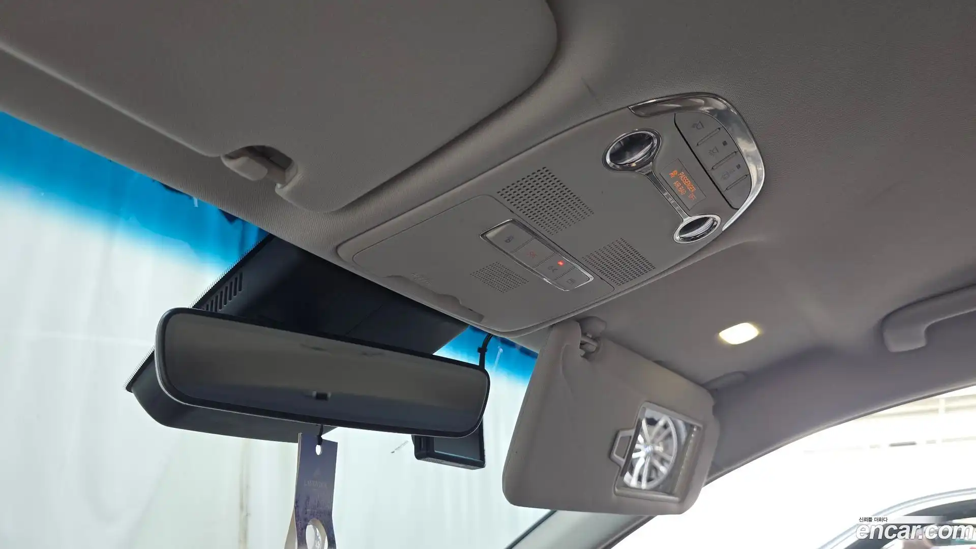 Grandeur Hyundai 2020.1-OPTION-022