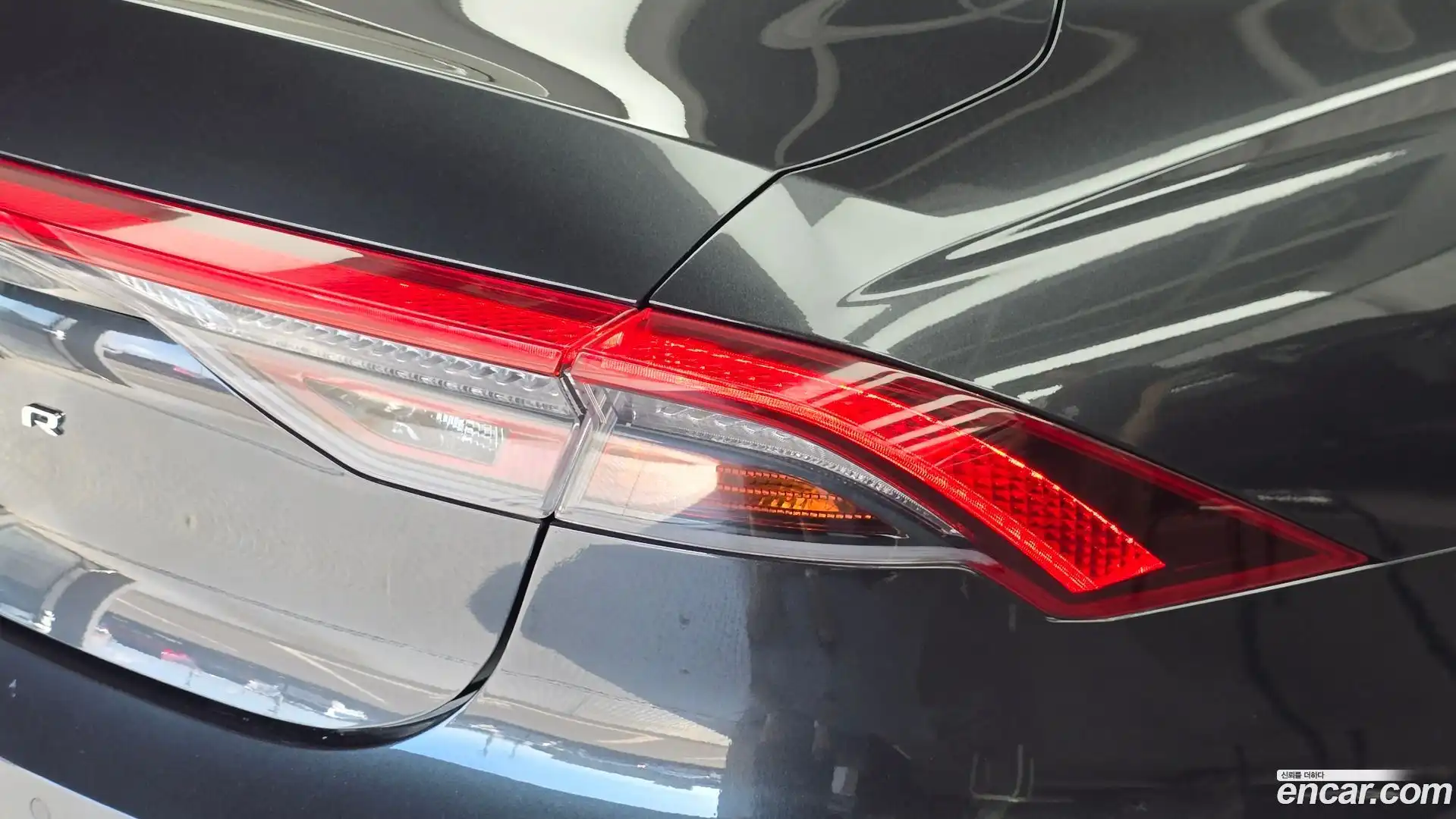 Grandeur Hyundai 2020.1-OUTER-033