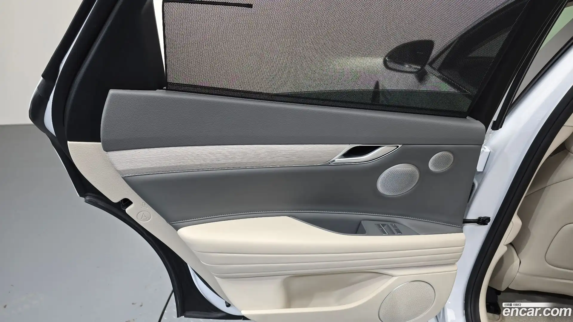 G80 Genesis 2024.2-INNER-035