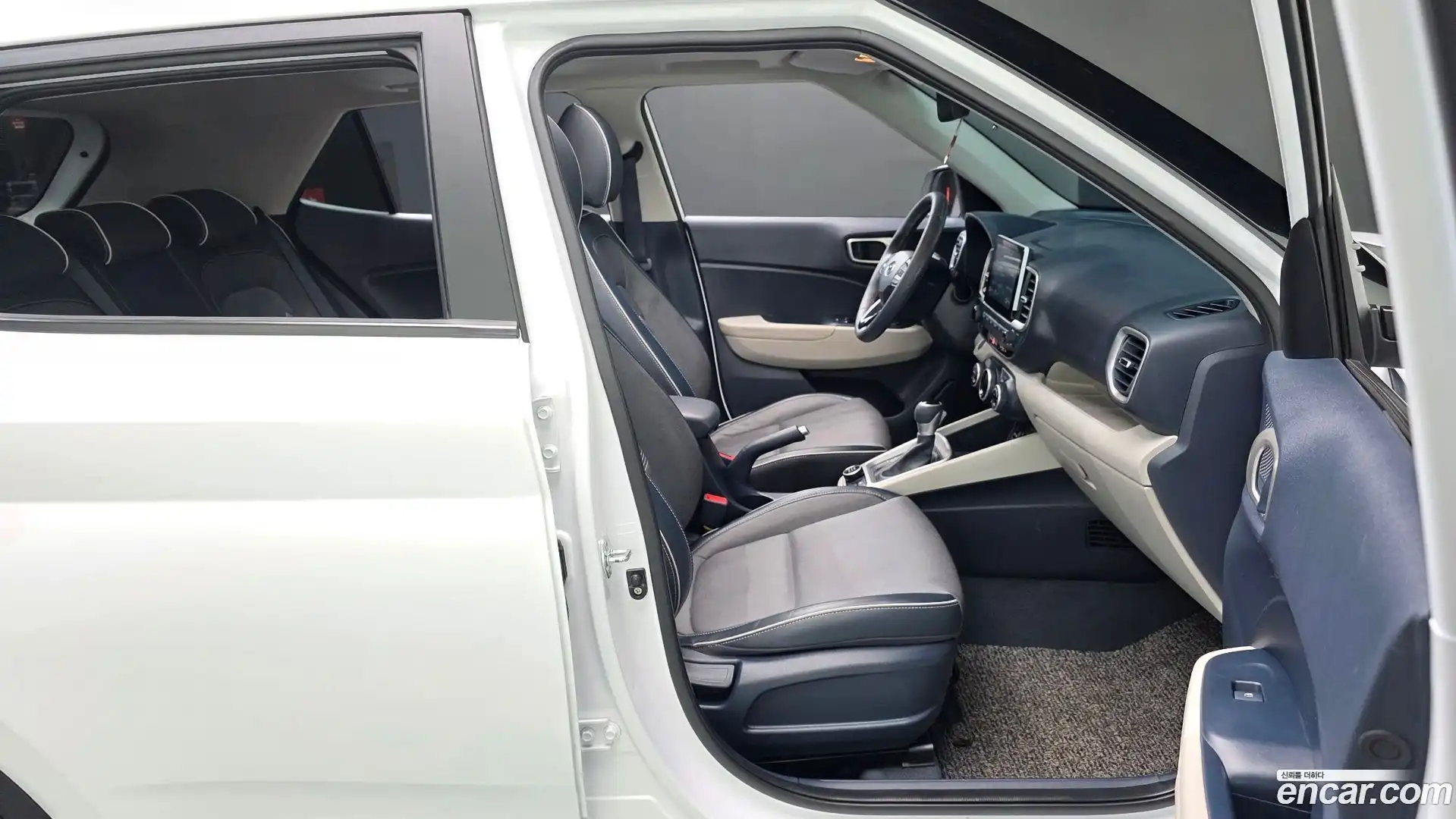 Venue Hyundai 2020.5-OPTION-015