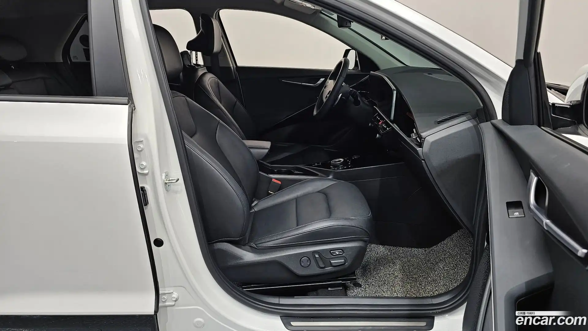 Niro Kia 2022.11-INNER-036