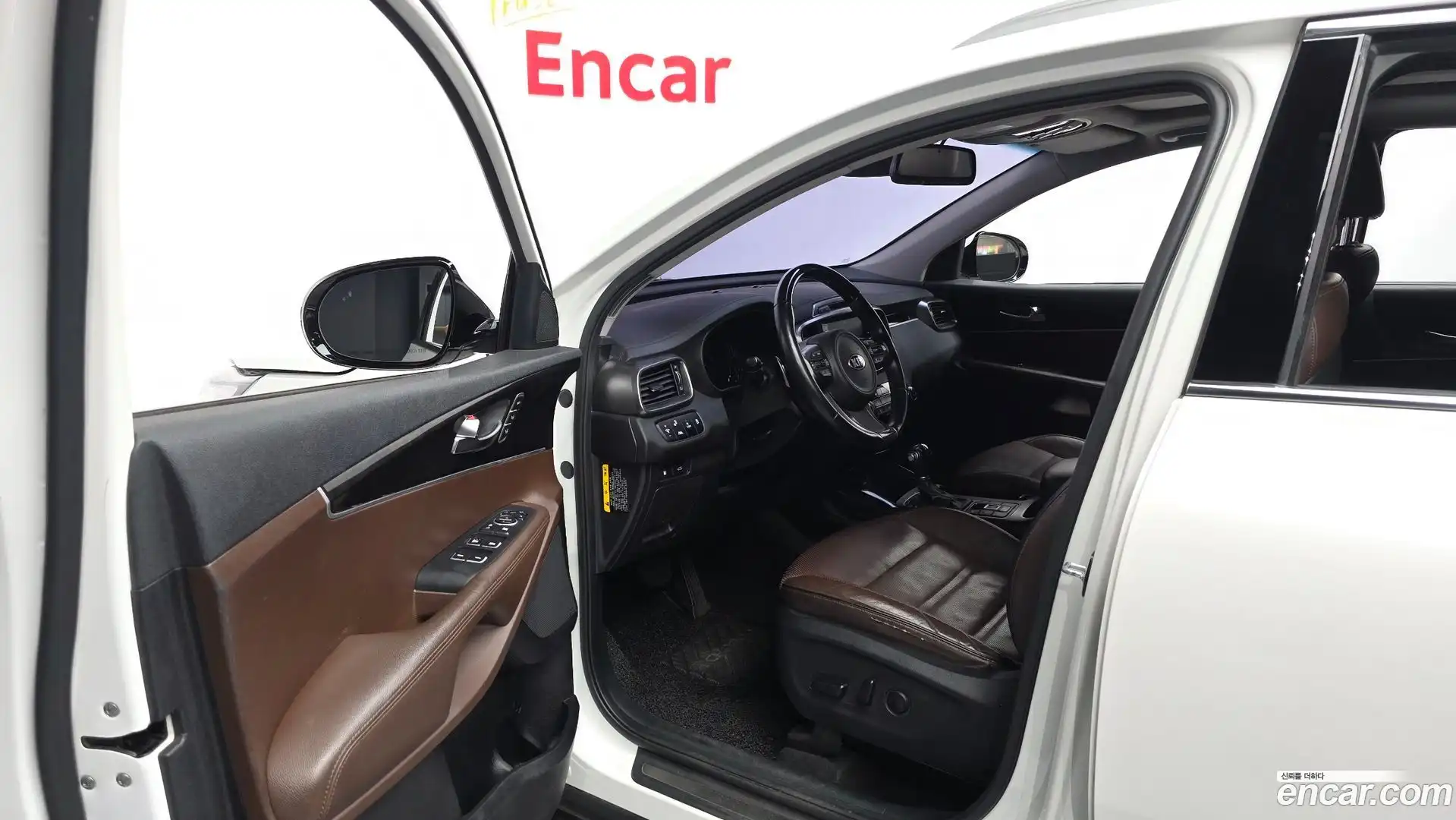 Sorento Kia 2015.9-INNER-010