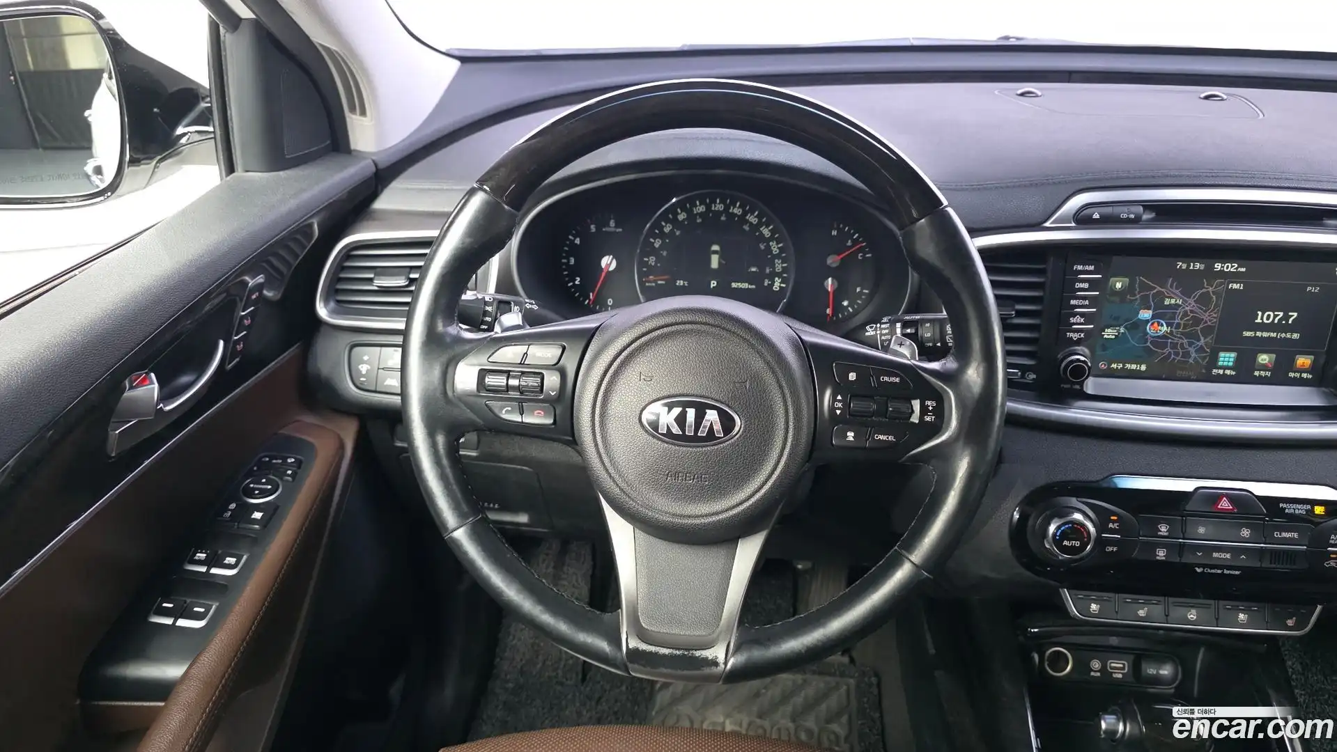 Sorento Kia 2015.9-OPTION-017