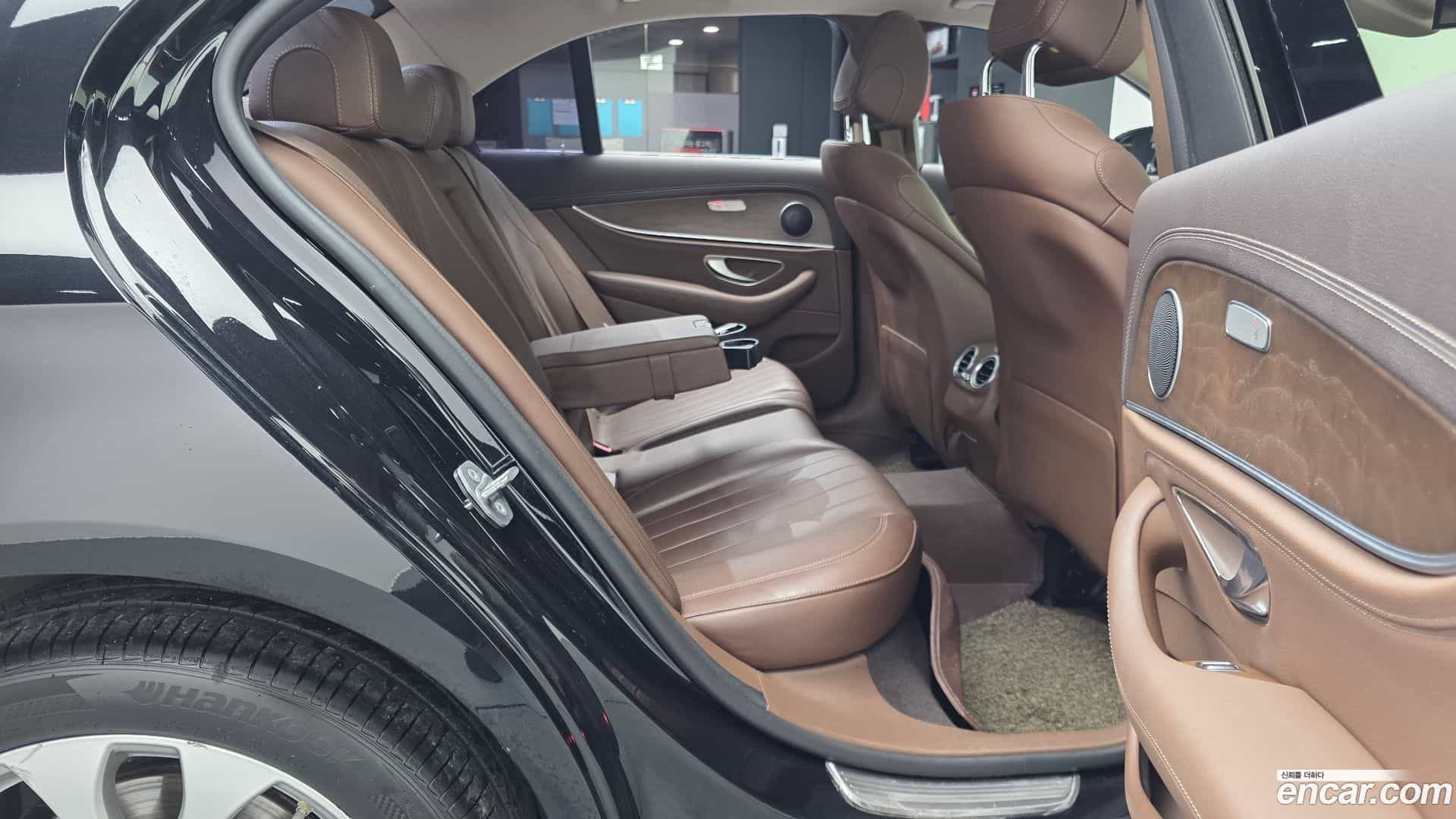 E-Class Mercedes-Benz 2017.5-OPTION-016