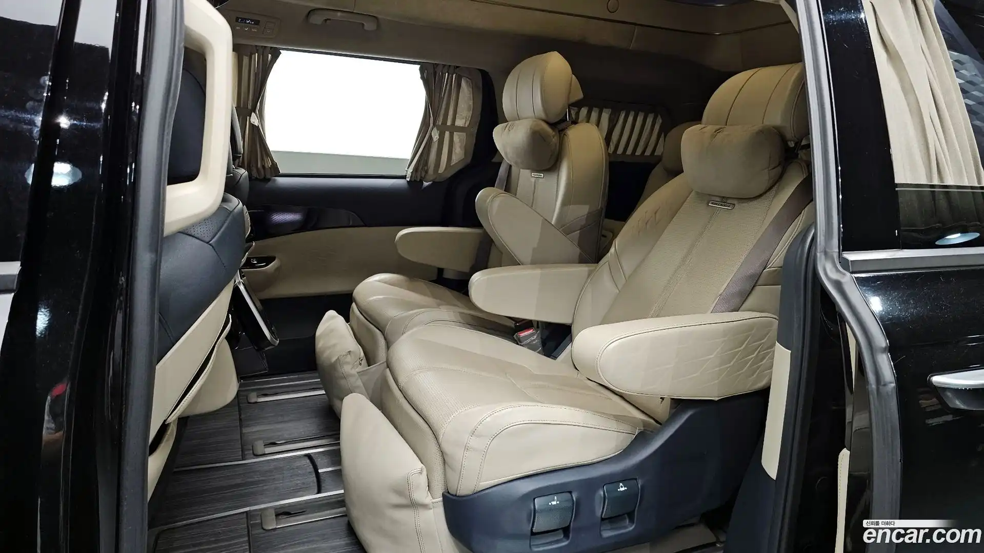 Canival Kia 2021.5-OPTION-016