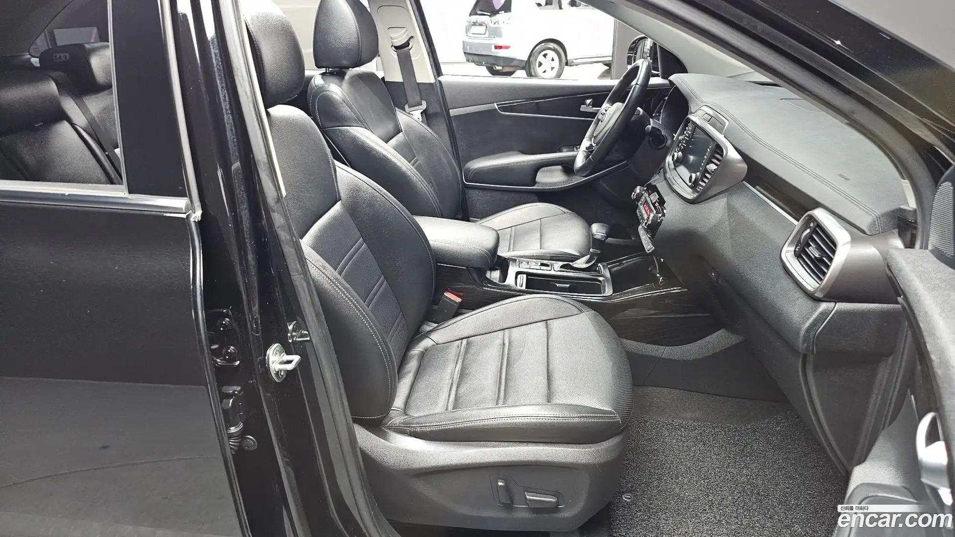Sorento Kia 2018.6-INNER-010