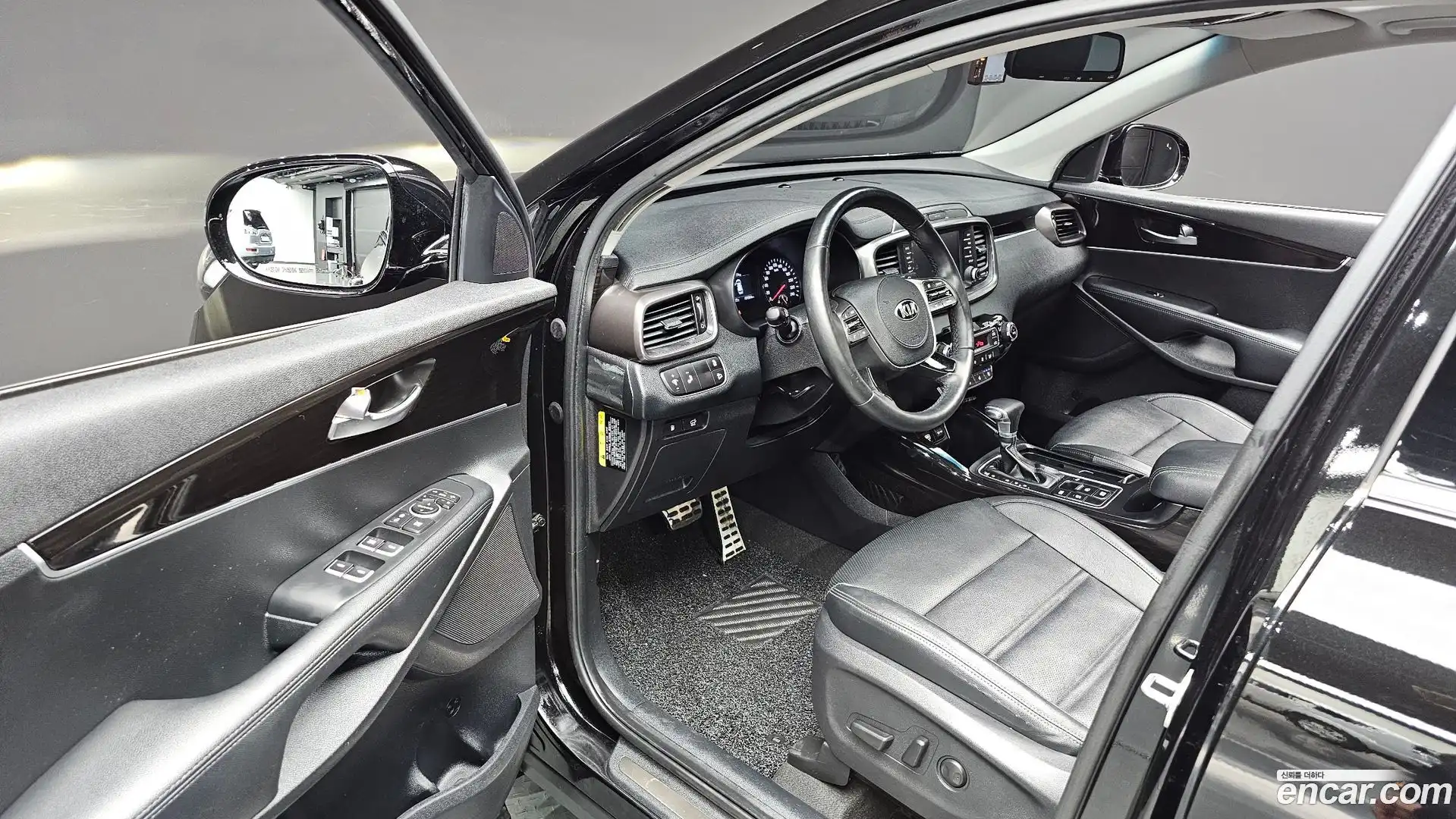 Sorento Kia 2018.6-OPTION-015