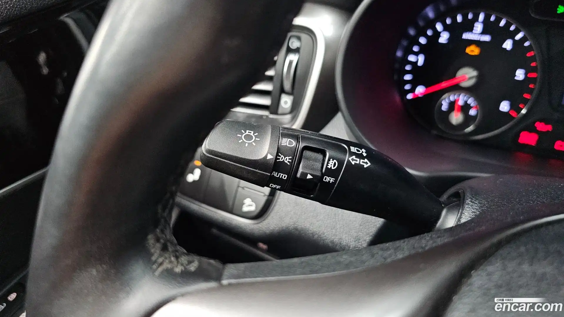 Sorento Kia 2018.6-OPTION-021
