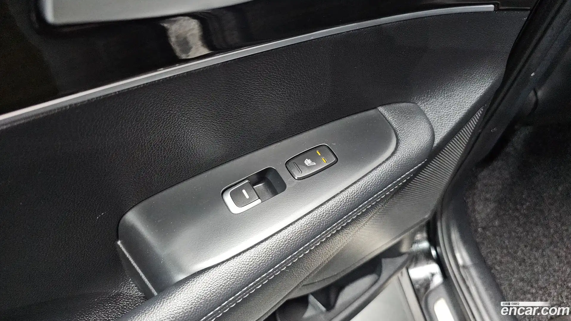 Sorento Kia 2018.6-OPTION-023