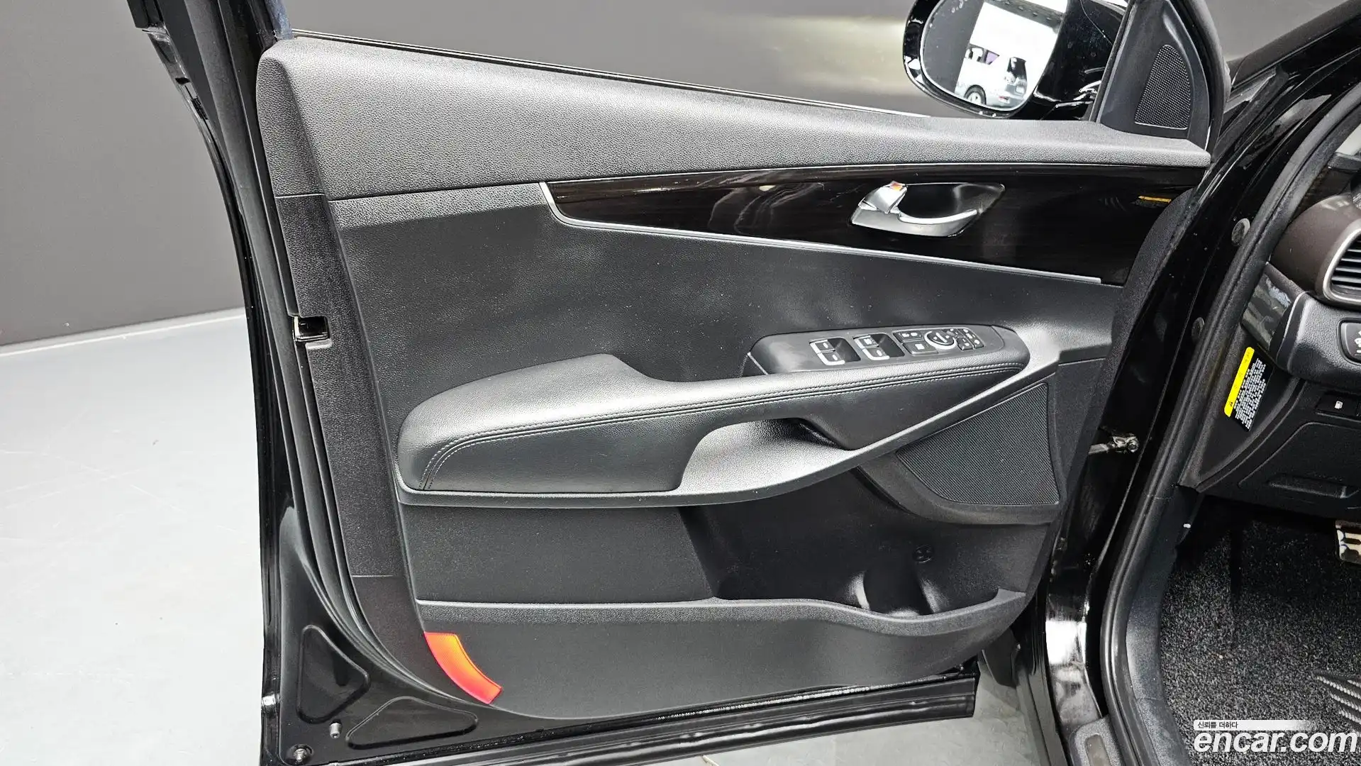 Sorento Kia 2018.6-INNER-034